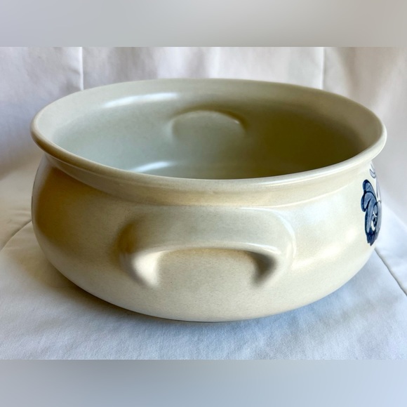 Pfaltzgraff Yorktowne Blue Casserole Serving Dish 2 Quart Round 8.25” diameter - Picture 3 of 13